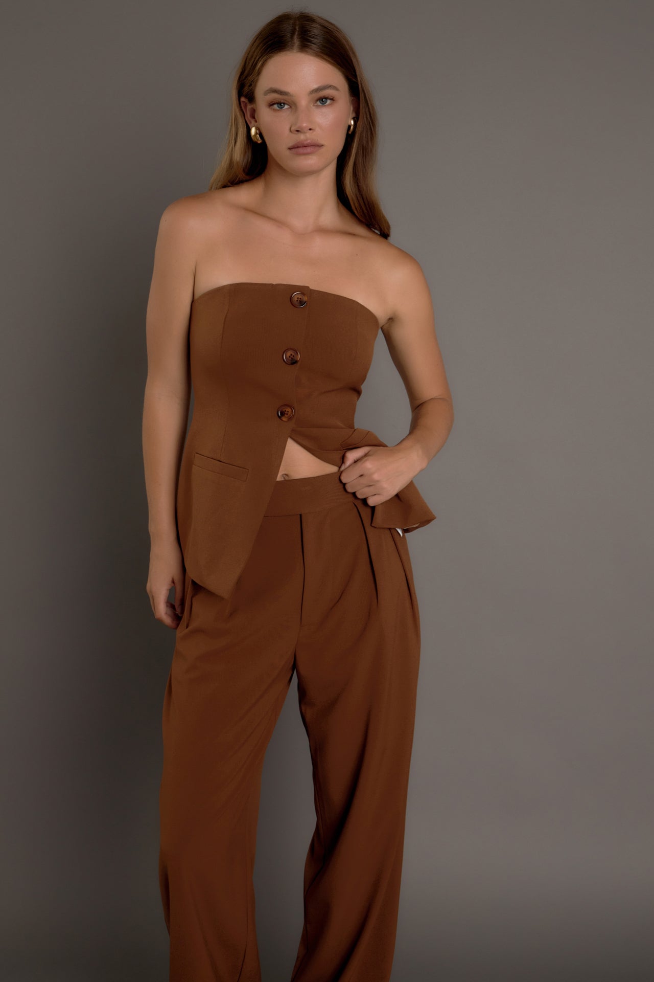 Mid Rise Pleated Wide leg Trousers