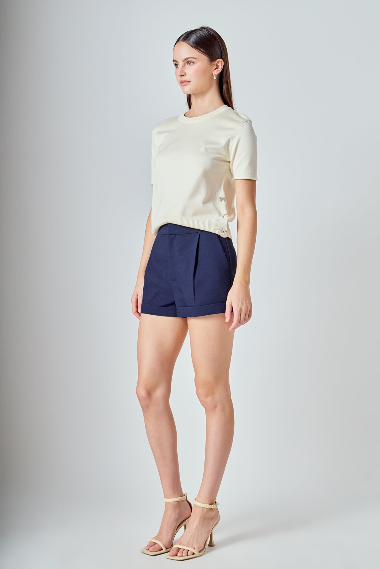 Side Bow Buttoned Knit Top