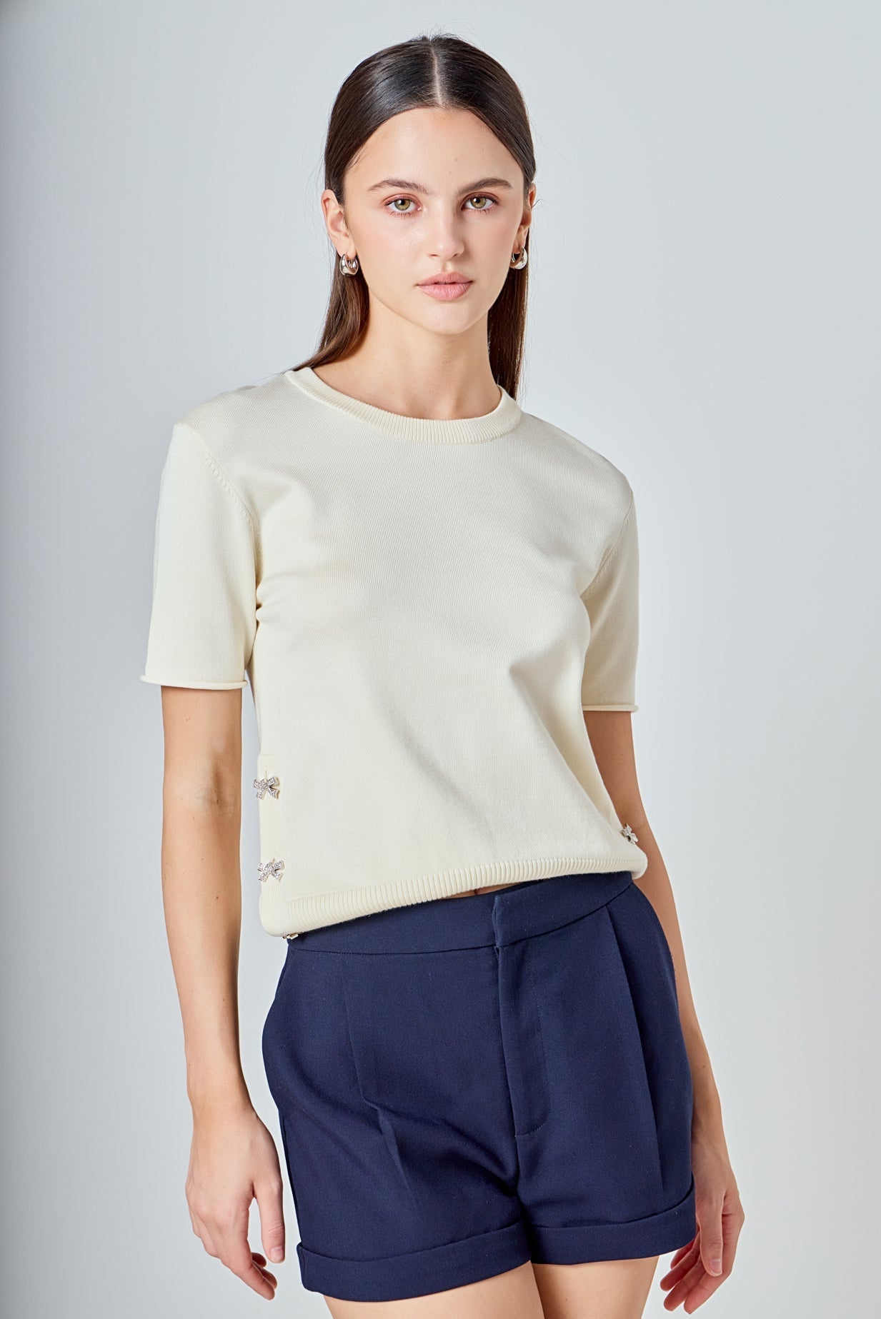 Side Bow Buttoned Knit Top