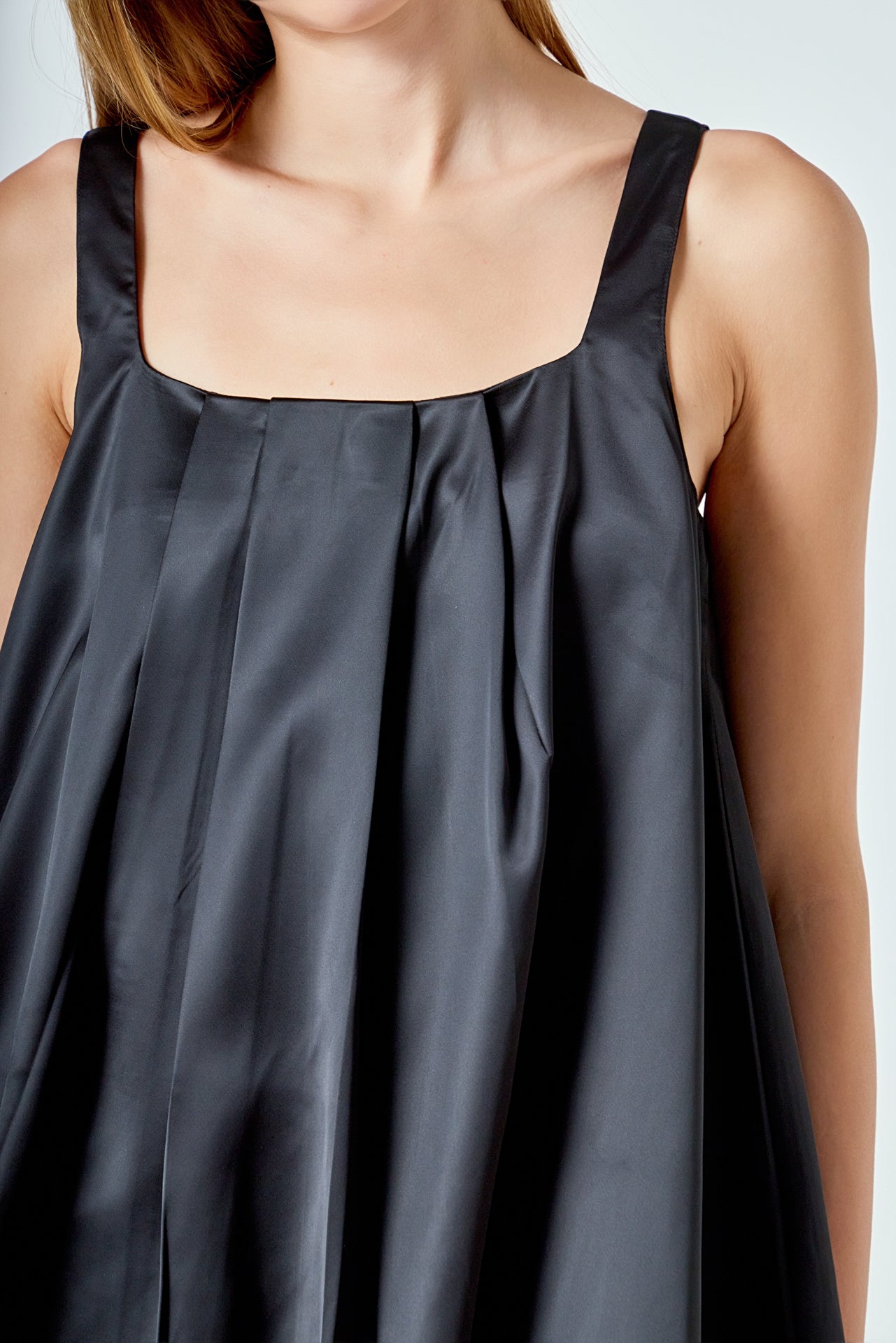 Sleeveless Balloon Mini Dress