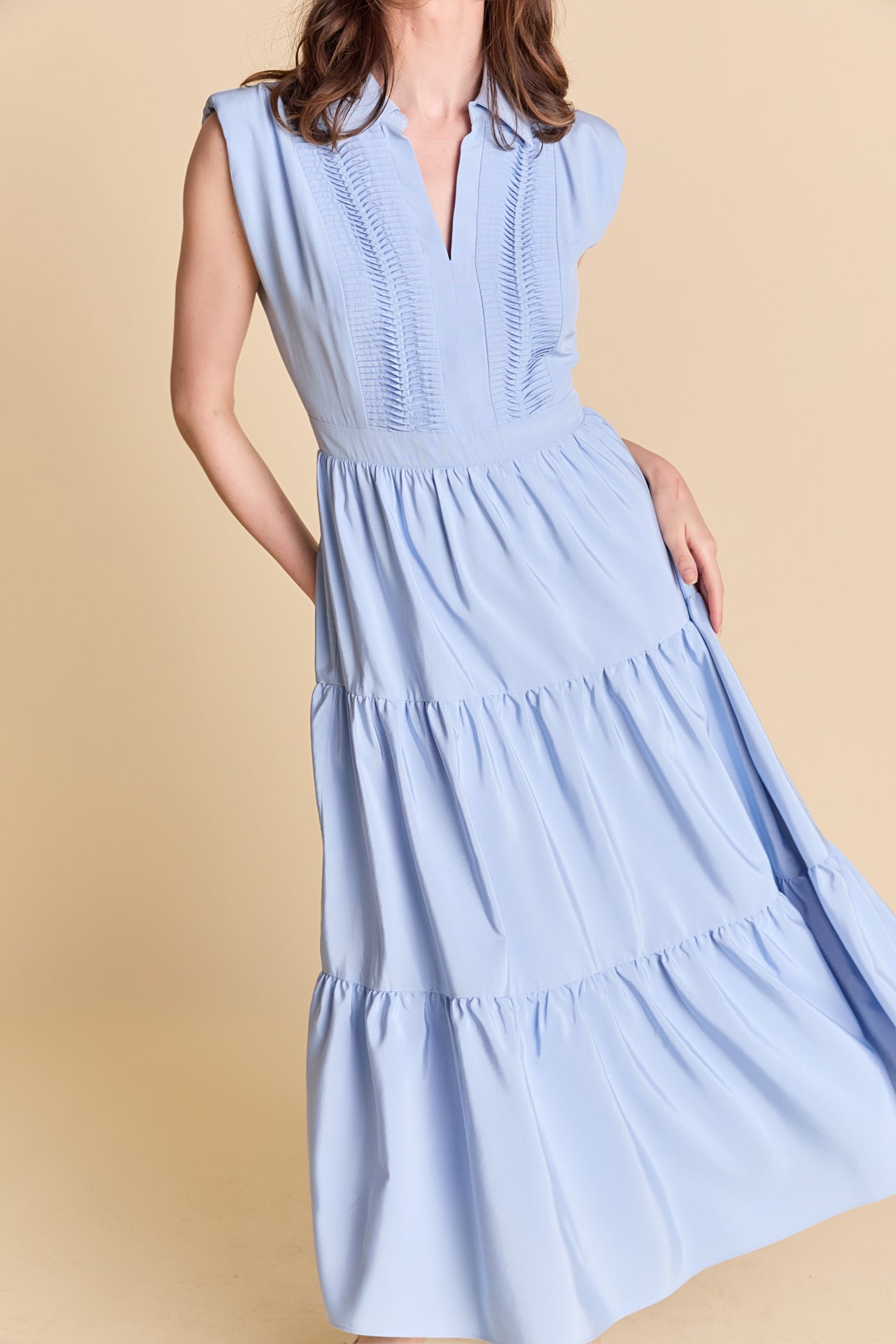 Pintuck Details Sleeveless Midi Dress