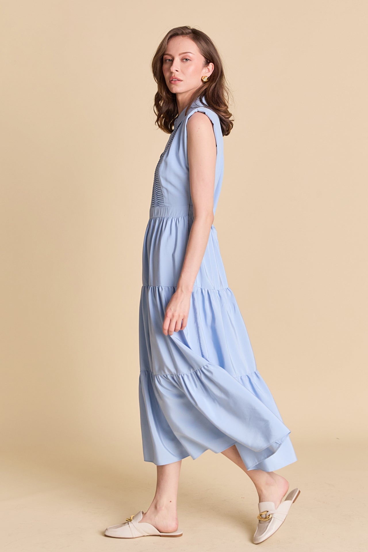 Pintuck Details Sleeveless Midi Dress