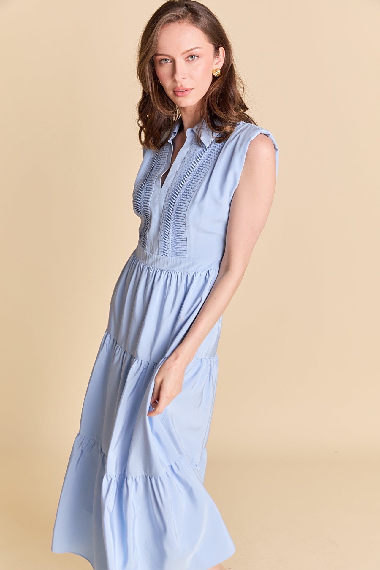 Pintuck Details Sleeveless Midi Dress