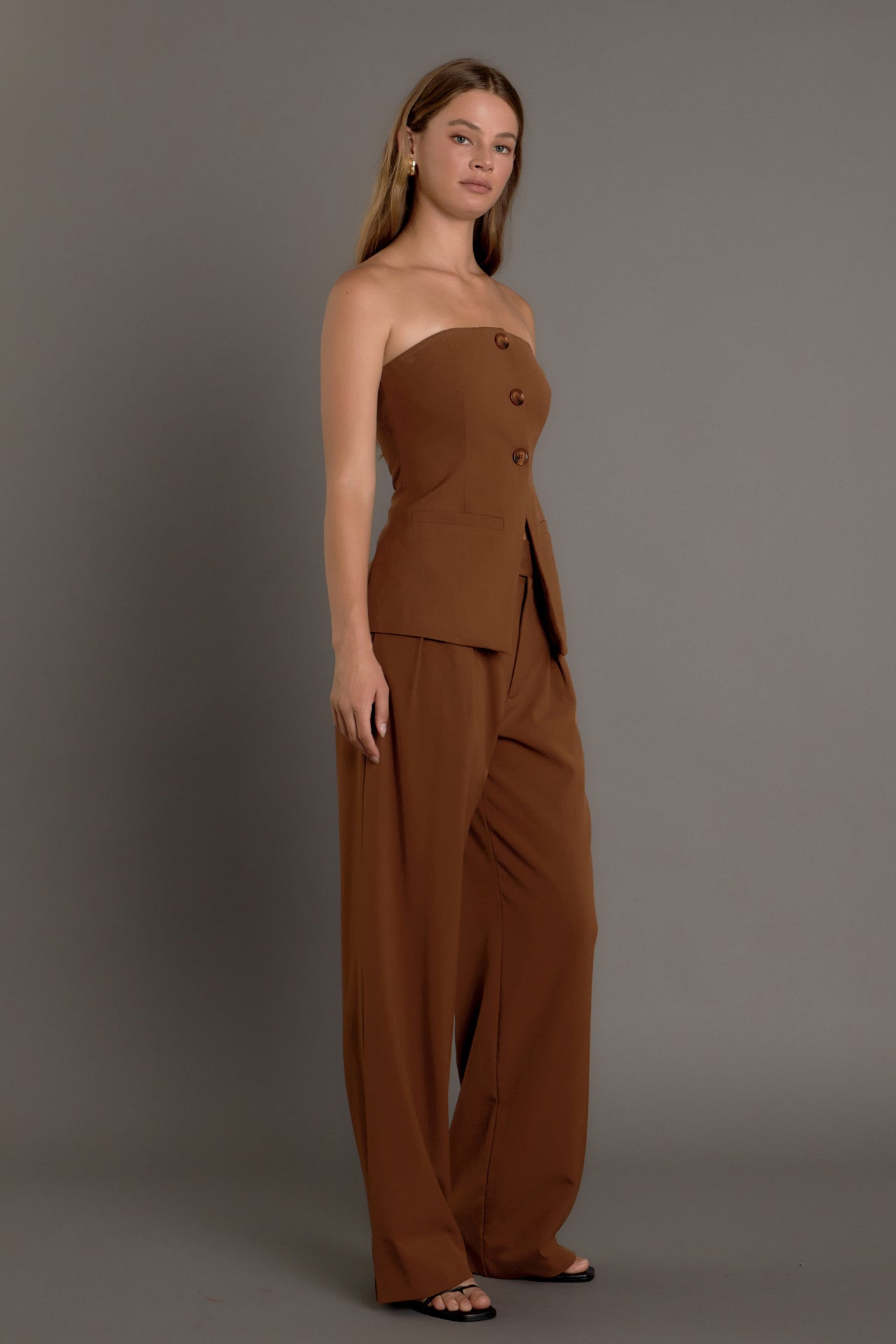 Mid Rise Pleated Wide leg Trousers