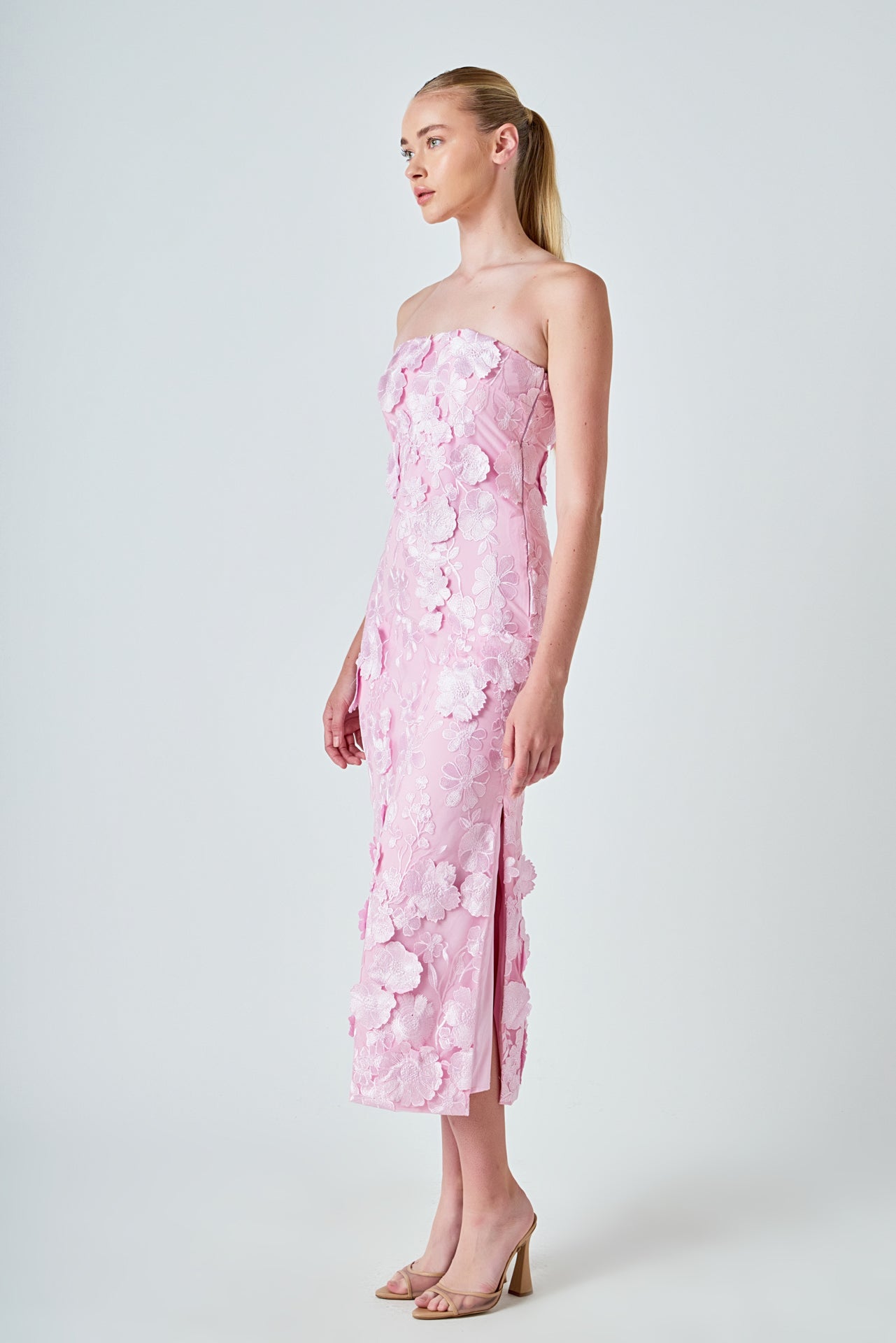 Strapless 3D applique Midi Dress