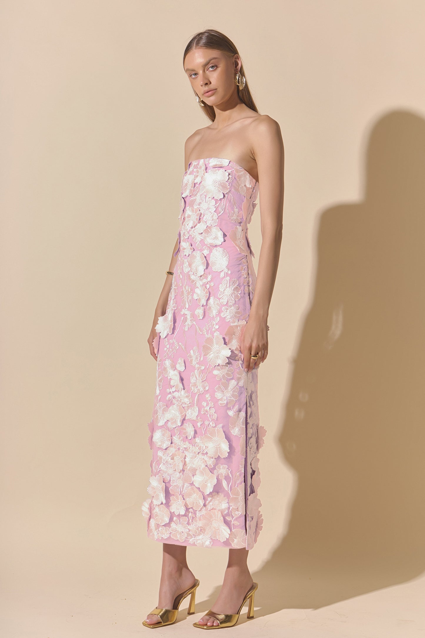 Strapless 3D applique Midi Dress