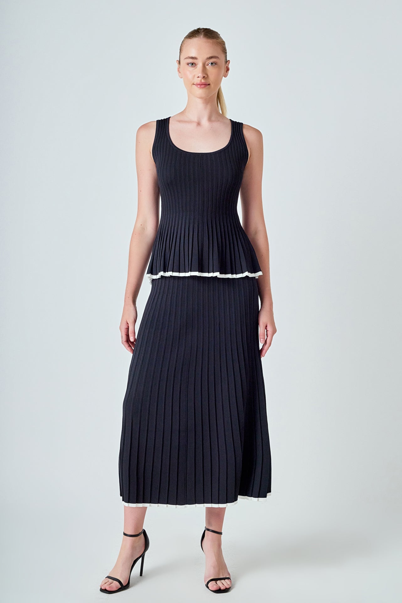 Knit Pleated Tipped Sleeveless Top