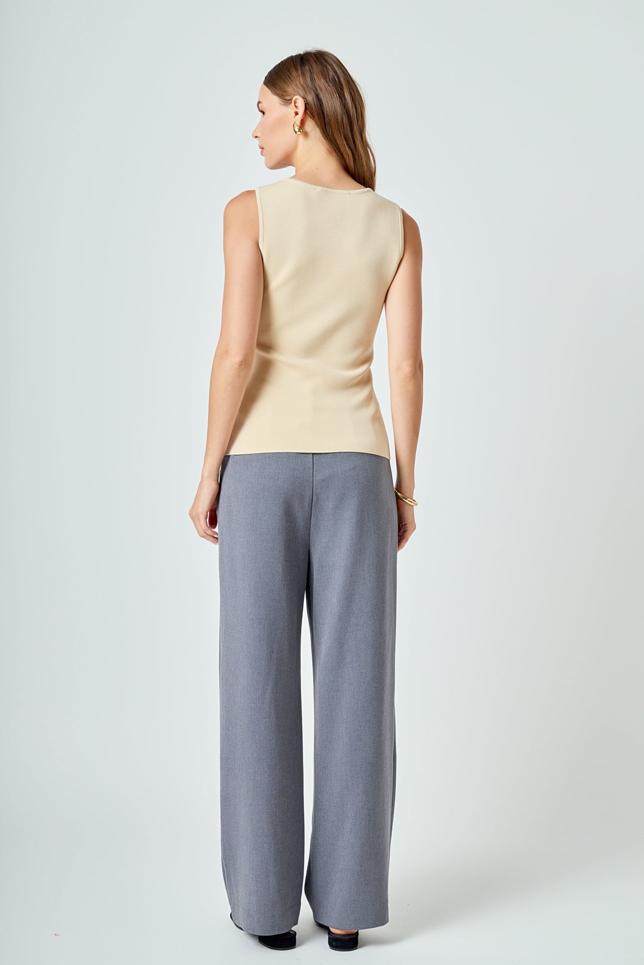 Knit Buttoned Sleeveless Top