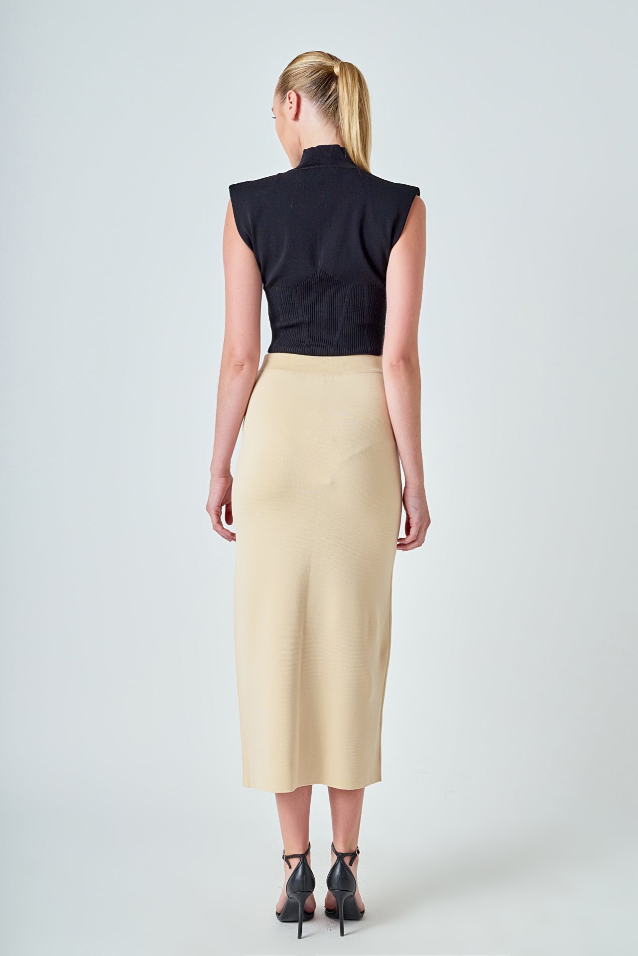 Knit Pocketed Midi Skirt