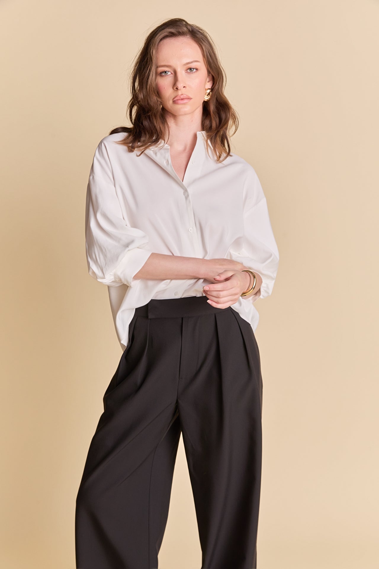 Mid Rise Pleated Wide leg Trousers