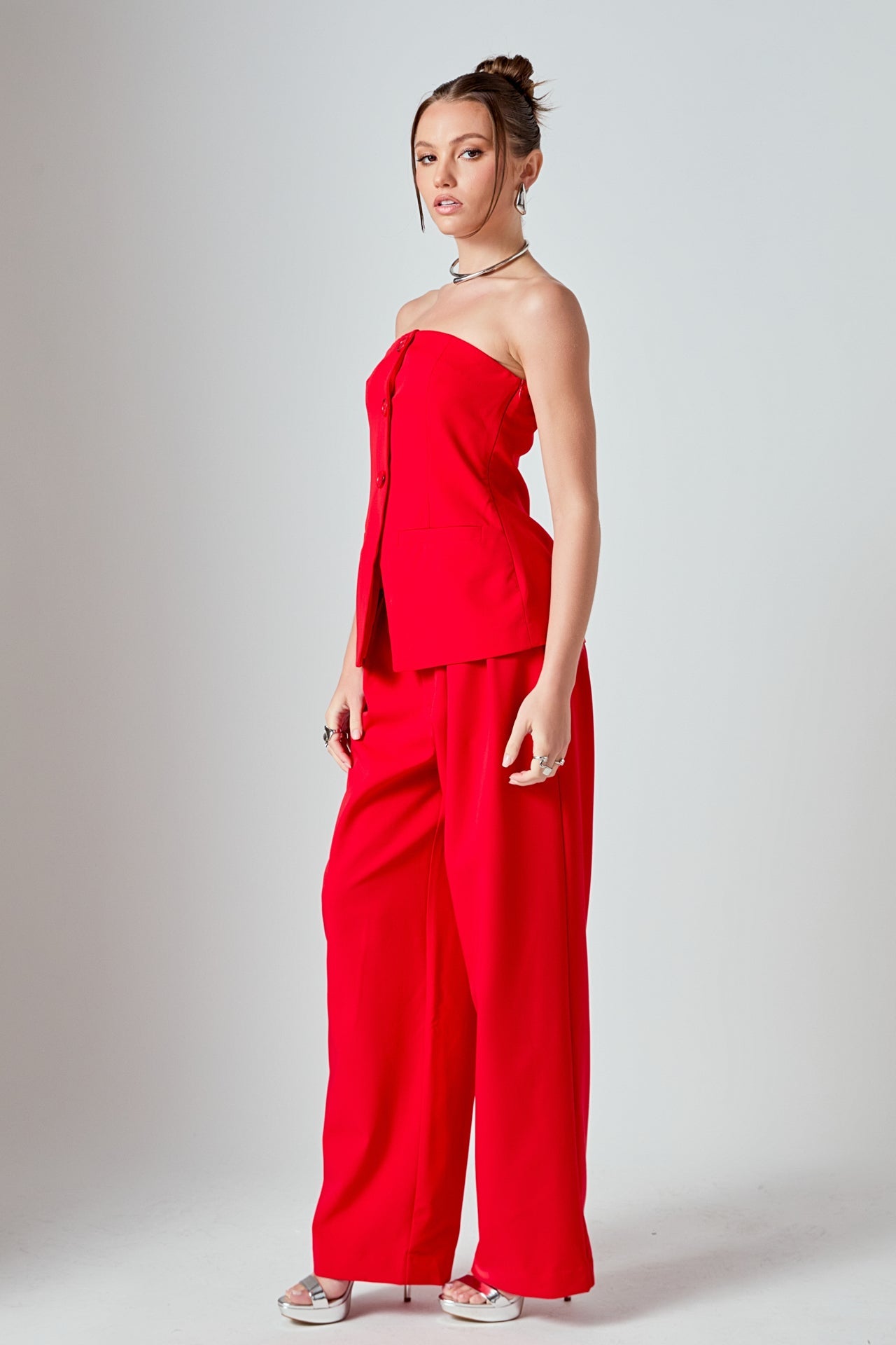 Mid Rise Pleated Wide leg Trousers